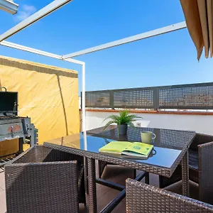 two-apartment-duplex-with-private-terrace-sleeps-6.topbarcelonahotels.com/